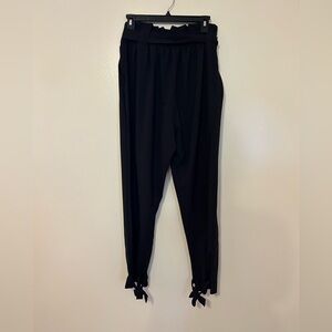 High Waist paper bag pants with pocket and bow knot detail at the ankle